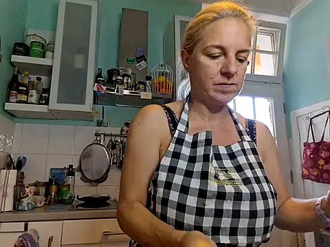 FrauleinSchmitt online show from 09.24.25