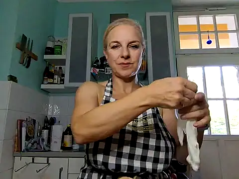 FrauleinSchmitt online show from 09.29.25