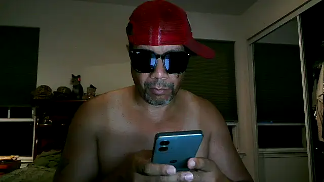Snapshot of pimpdaddy4ever chatting on 06.06.26 pimpdaddy4ever online show from 06.06.26