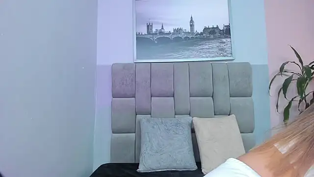 selene tylor  online show from 05.24.26