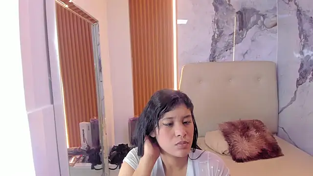LAILAMORFY online show from 07.25.26