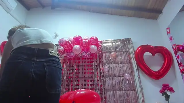 Snapshot of little-Emma chatting on 02.15.25 little-Emma online show from 02.15.25