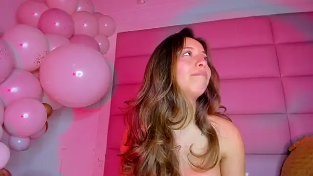 Snapshot of little-Emma chatting on 02.23.25 little-Emma online show from 02.23.25