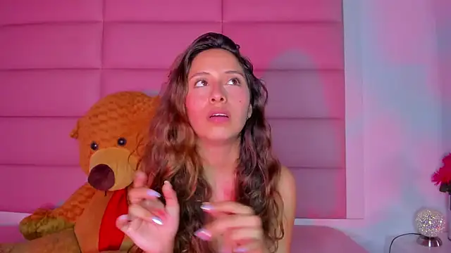 Snapshot of little-Emma chatting on 02.26.25 little-Emma online show from 02.26.25