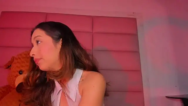 little-Emma online show from 11.12.25