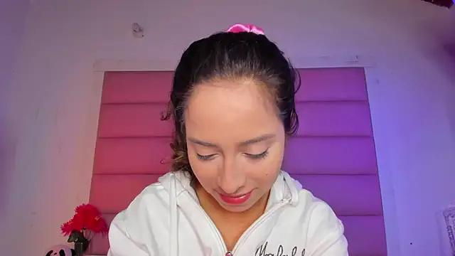 little-Emma online show from 01.12.26