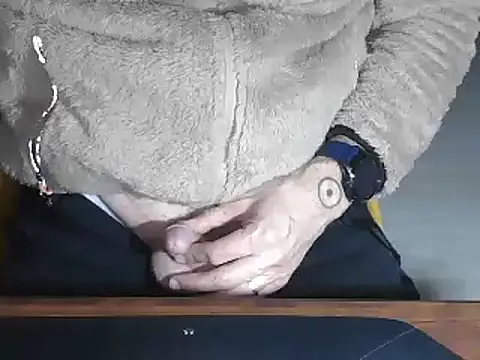 Snapshot of Adri_gard chatting on 02.28.25 Adri gard online show from 02.28.25