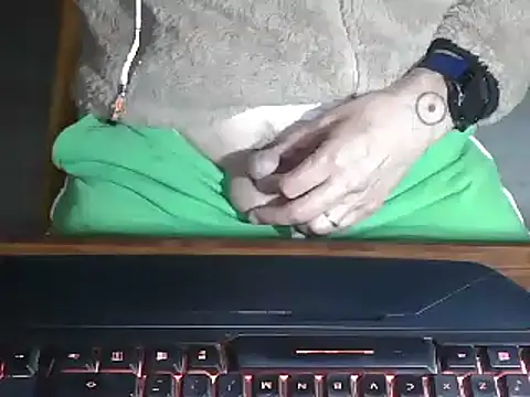 Snapshot of Adri_gard chatting on 03.18.25 Adri gard online show from 03.18.25