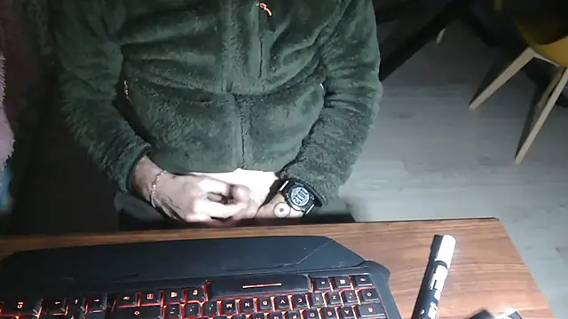 Snapshot of Adri_gard chatting on 02.14.26 Adri gard online show from 02.14.26