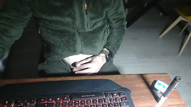 Snapshot of Adri_gard chatting on 02.15.26 Adri gard online show from 02.15.26