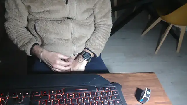 Snapshot of Adri_gard chatting on 03.13.26 Adri gard online show from 03.13.26