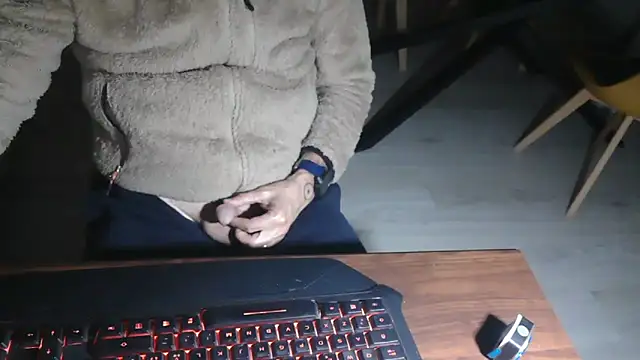 Snapshot of Adri_gard chatting on 03.17.26 Adri gard online show from 03.17.26