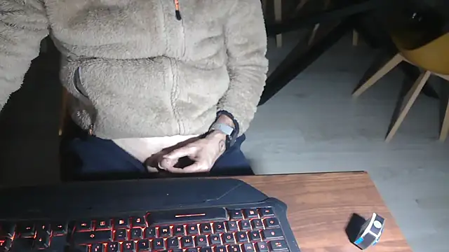 Snapshot of Adri_gard chatting on 03.23.26 Adri gard online show from 03.23.26