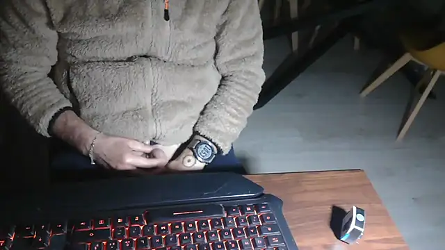 Snapshot of Adri_gard chatting on 03.30.26 Adri gard online show from 03.30.26