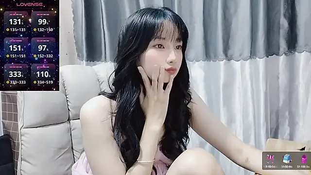 Snapshot of Nery_Asian chatting on 01.08.25 Nery Asian online show from 01.08.25