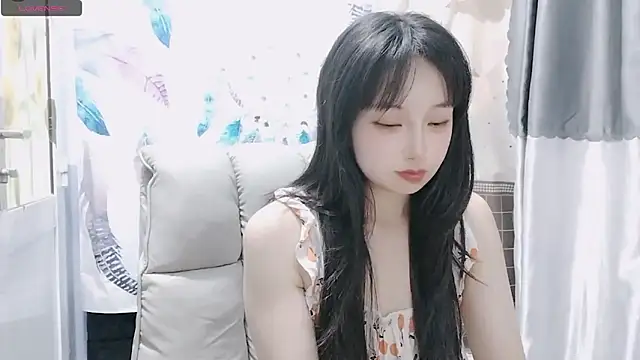 Snapshot of Nery_Asian chatting on 01.09.25 Nery Asian online show from 01.09.25