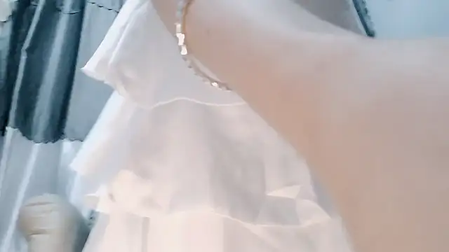 Snapshot of Nery_Asian chatting on 01.22.25 Nery Asian online show from 01.22.25