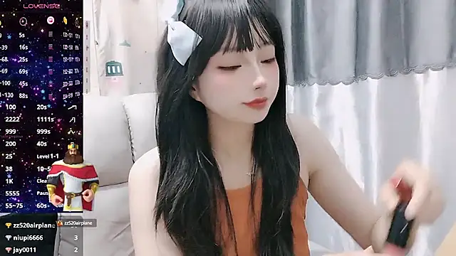 Snapshot of Nery_Asian chatting on 03.04.25 Nery Asian online show from 03.04.25