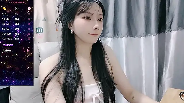 Snapshot of Nery_Asian chatting on 03.09.25 Nery Asian online show from 03.09.25