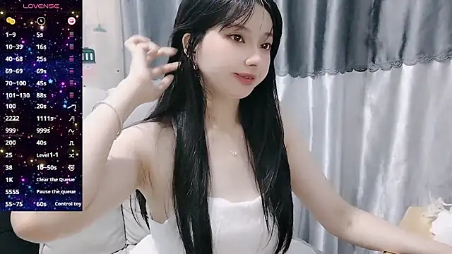 Snapshot of Nery_Asian chatting on 03.10.25 Nery Asian online show from 03.10.25