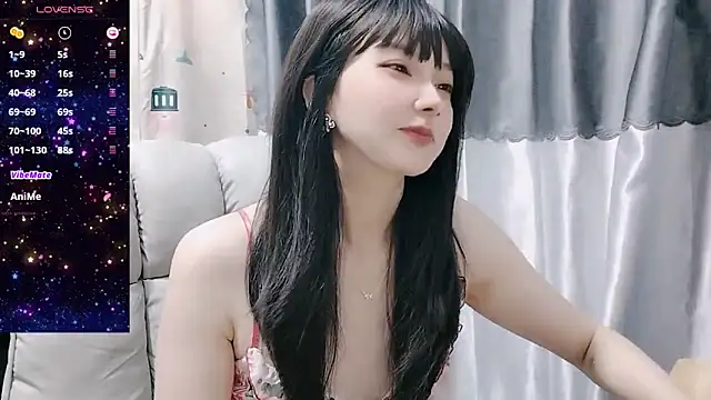 Snapshot of Nery_Asian chatting on 03.11.25 Nery Asian online show from 03.11.25