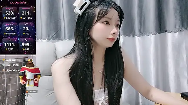 Snapshot of Nery_Asian chatting on 03.20.25 Nery Asian online show from 03.20.25