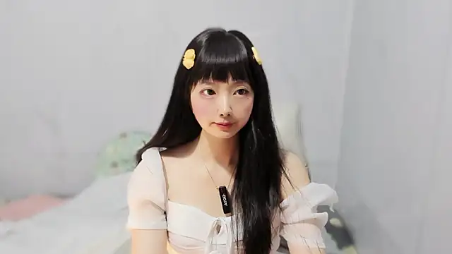 Snapshot of Nery_Asian chatting on 09.11.25 Nery Asian online show from 09.11.25