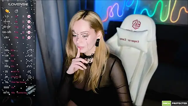 Bad Girl009 online show from 10.18.25