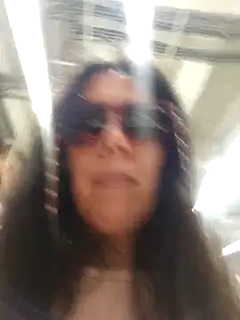 Reinacatchile online show from 02.24.25