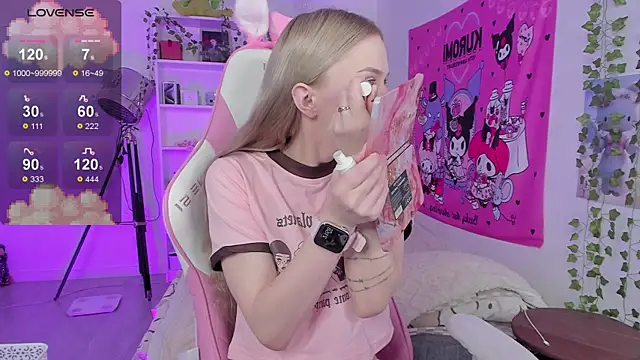 Milia Parker online show from 02.21.25