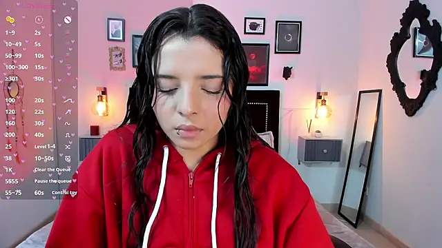 Snapshot of Charlotte__Benett chatting on 03.17.26 Charlotte Benett online show from 03.17.26