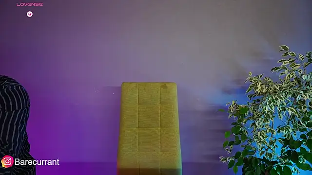 Snapshot of sochnagirls chatting on 02.13.25 sochnagirls online show from 02.13.25