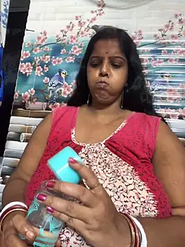 Beauty-queen online show from 09.25.25