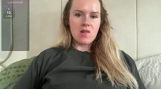 Snapshot of redheadrosie69 chatting on 03.13.25 redheadrosie69 online show from 03.13.25