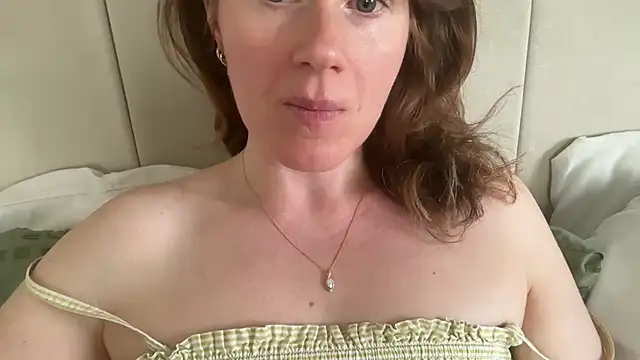 redheadrosie69 online show from 04.19.26