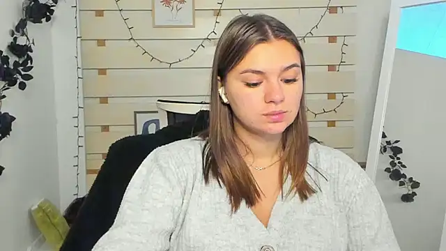 Snapshot of Josephine_Kiss chatting on 11.12.25 Josephine Kiss online show from 11.12.25