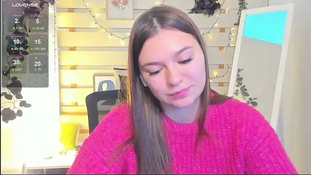 Snapshot of Josephine_Kiss chatting on 02.02.26 Josephine Kiss online show from 02.02.26