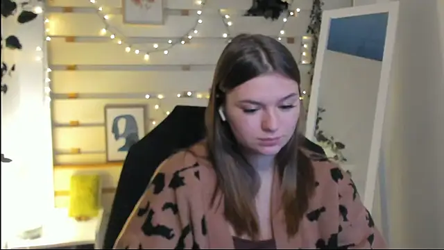 Snapshot of Josephine_Kiss chatting on 03.02.26 Josephine Kiss online show from 03.02.26