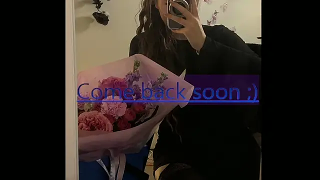 Josephine Kiss online show from 05.03.26