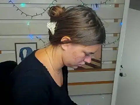 Josephine Kiss online show from 06.19.26