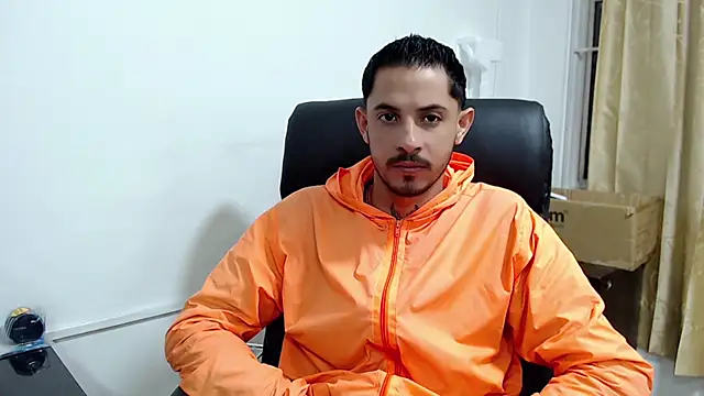 Snapshot of Erick_Wall chatting on 11.13.25 Erick Wall online show from 11.13.25