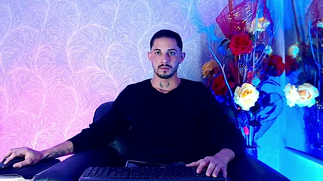 Snapshot of Erick_Wall chatting on 01.18.26 Erick Wall online show from 01.18.26