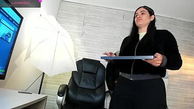 sussy  stone online show from 03.31.26