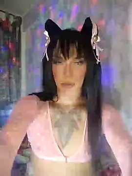 Snapshot of Eva_Rous77 chatting on 12.23.25 Eva Rous77 online show from 12.23.25