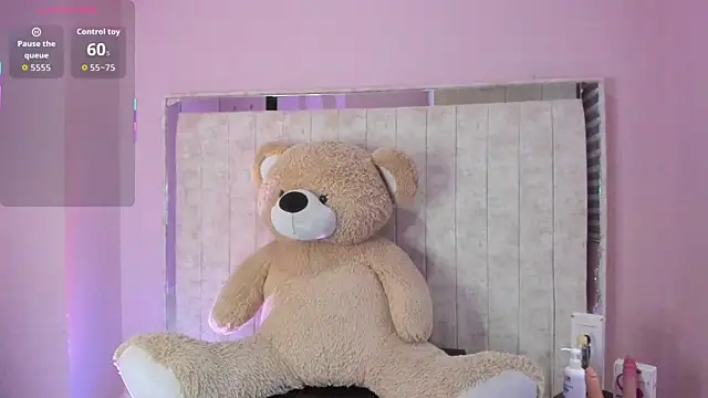 Danna 777  online show from 11.26.25