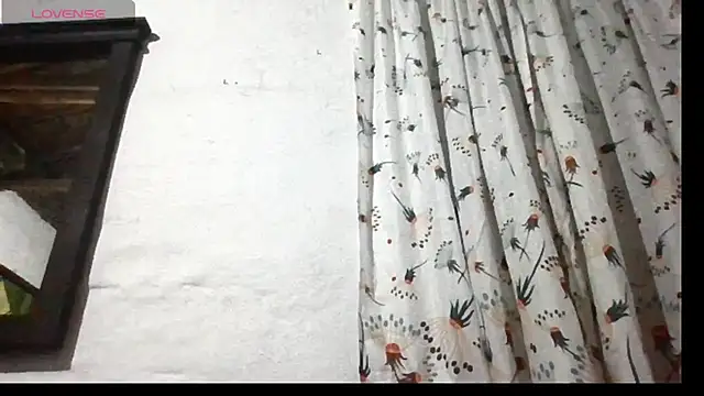 Snapshot of stefany_sexxx chatting on 01.12.25 stefany sexxx online show from 01.12.25