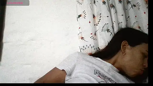 Snapshot of stefany_sexxx chatting on 01.12.25 stefany sexxx online show from 01.12.25