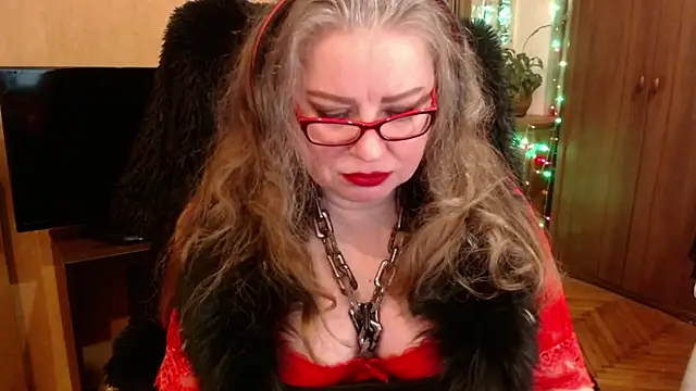 Snapshot of Miss_Tress chatting on 01.11.25 Miss Tress online show from 01.11.25