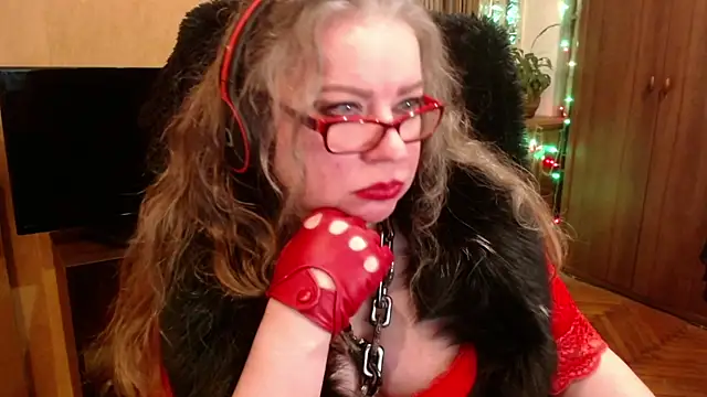 Snapshot of Miss_Tress chatting on 01.11.25 Miss Tress online show from 01.11.25