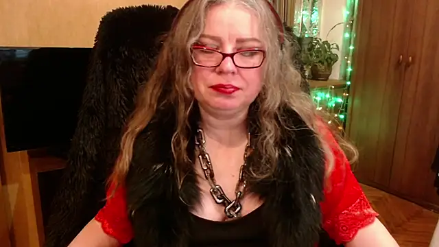 Snapshot of Miss_Tress chatting on 01.12.25 Miss Tress online show from 01.12.25